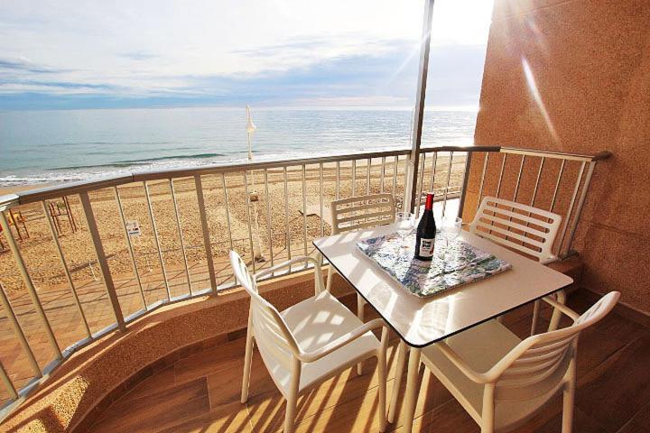 Appartamento Apartamento Europa Primera Linea De Playa Guardamar Guardamar del Segura Esterno foto